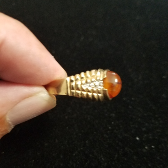 Amber set in 10k Gold - Picture 2 of 5